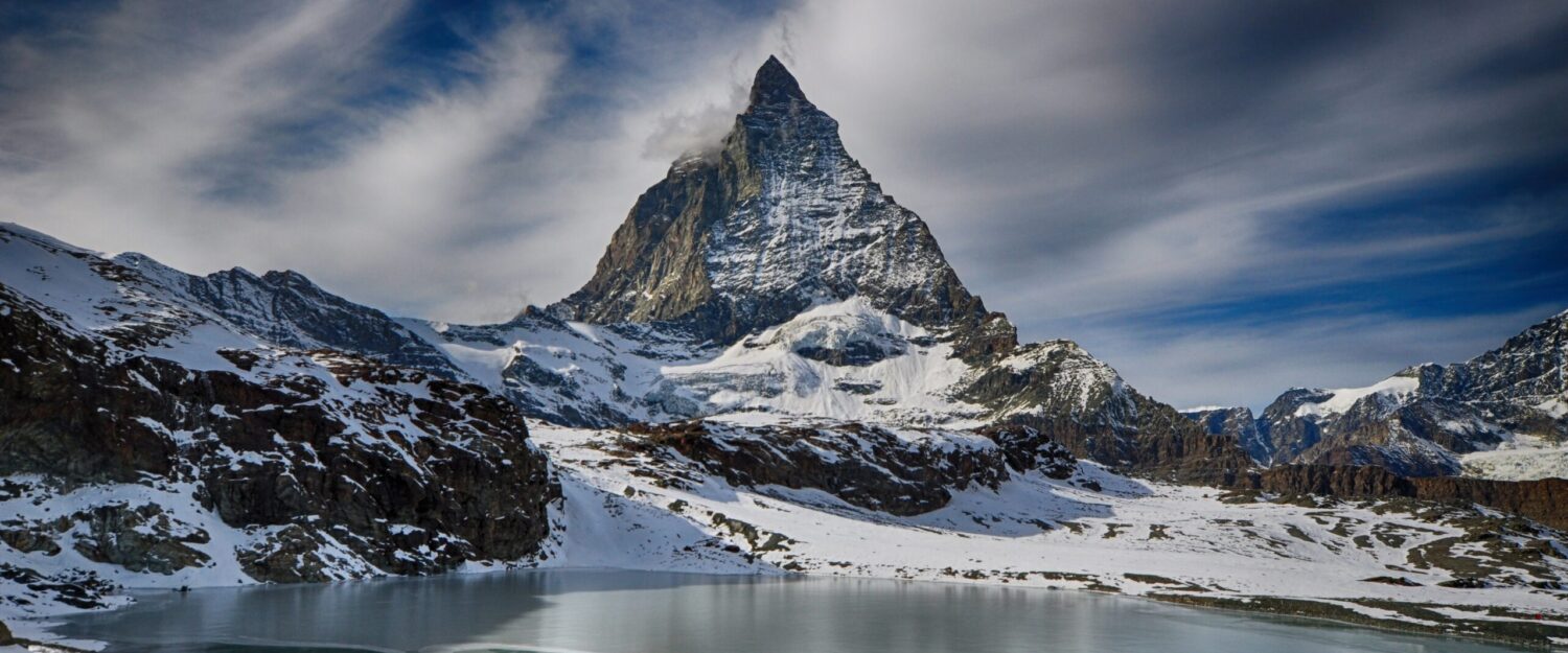 Zermatt: Ontdek de Betoverende Schoonheid van de Zwitserse Alpen